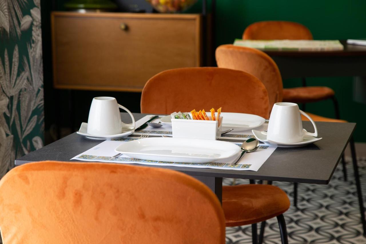 Malu - Couette-café
